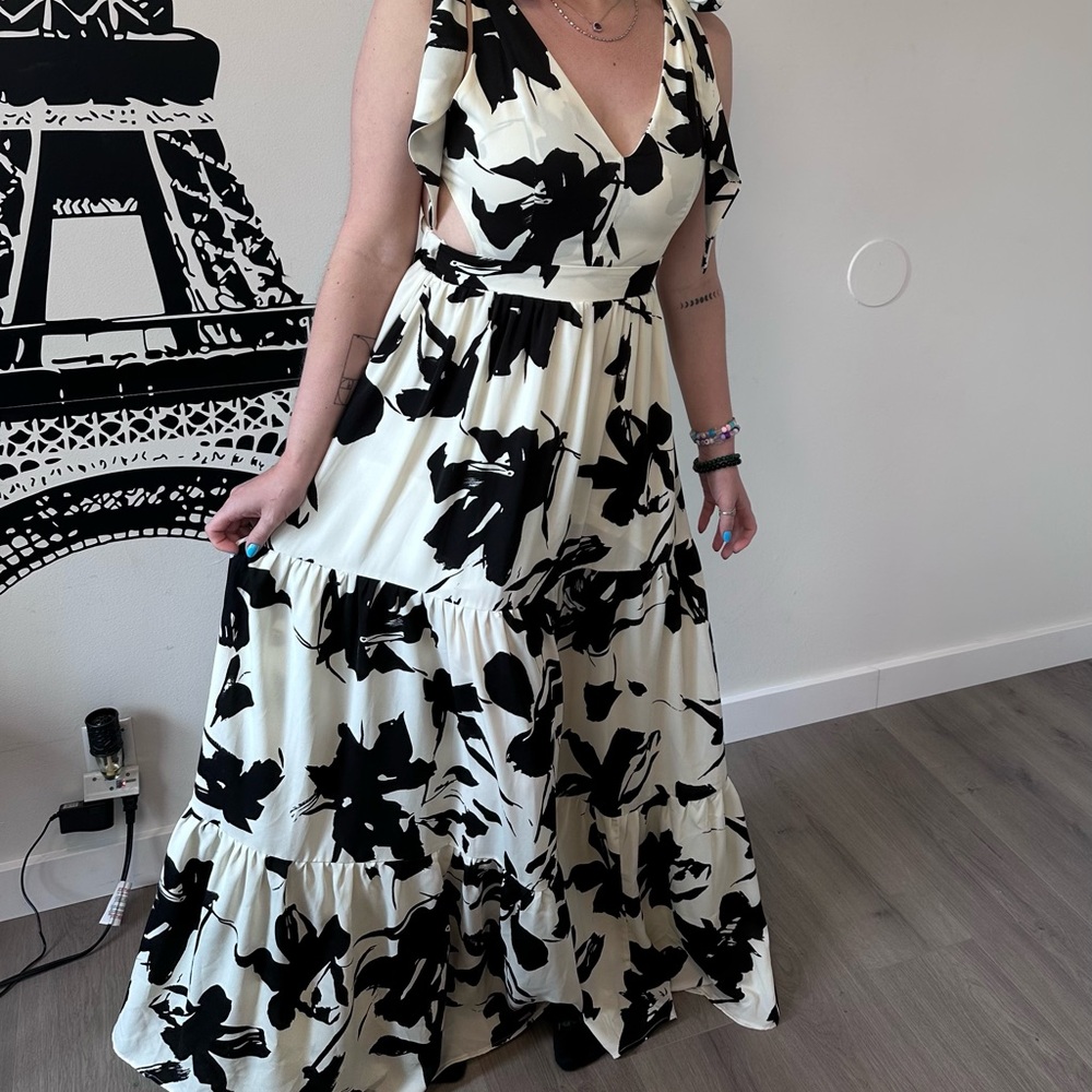 Black and White Flutter Sleeve V-Neck Maxi Dress